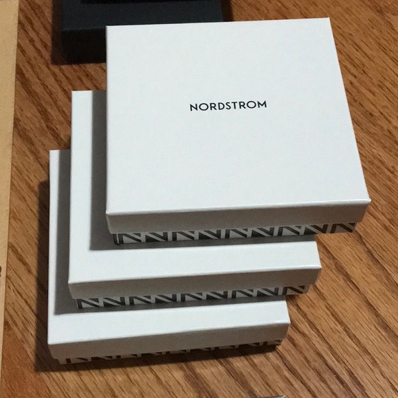 Gift boxes - Picture 3 of 3